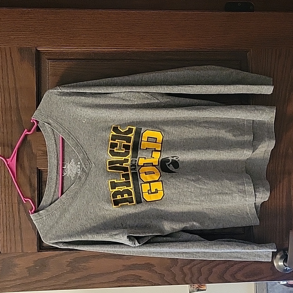 Iowa Hawkeyes shirt